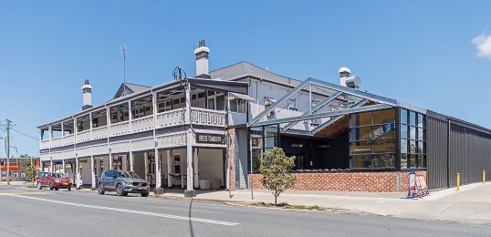 Macksville Hotel The Macksville Hotel & Pub